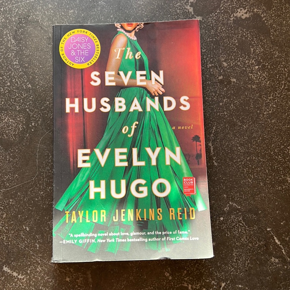The Seven Husbands of Evelyn Hugo Paperback Book